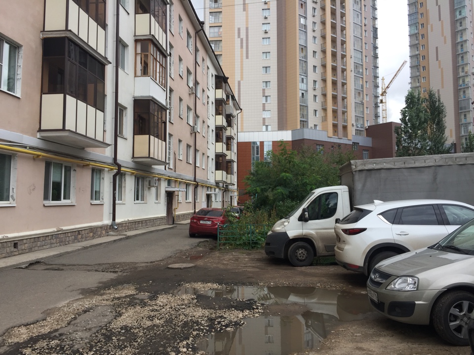 Респ. Татарстан, г. Казань, ул. Павлюхина, д. 110-придомовая территория