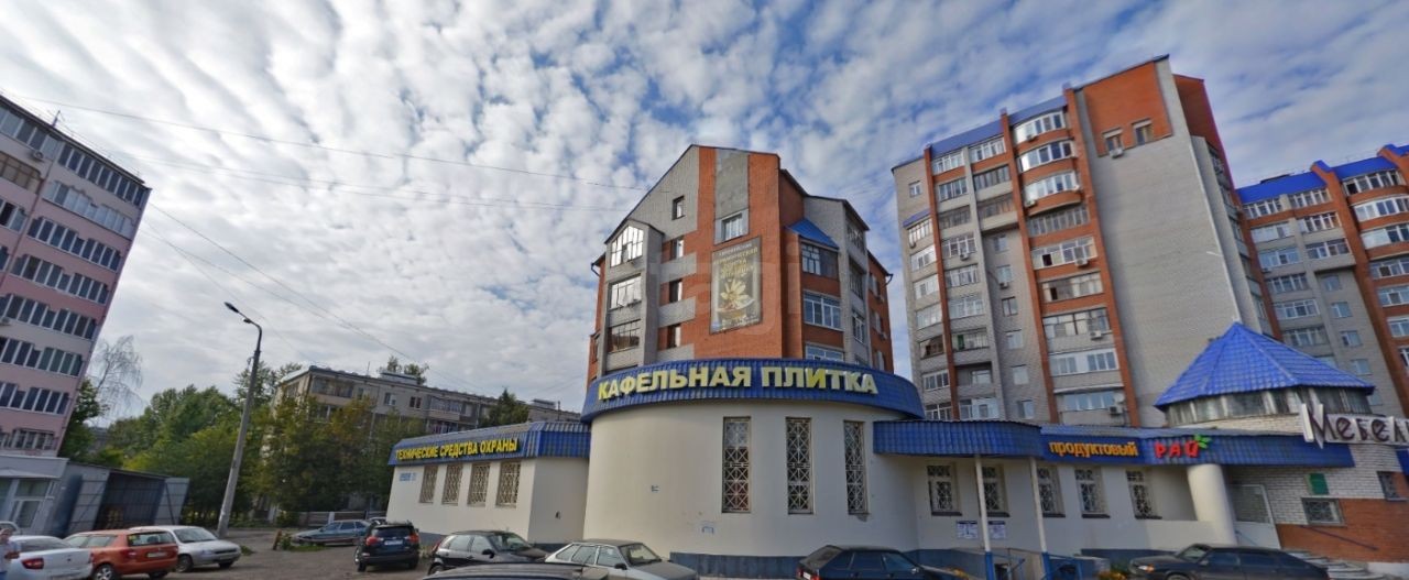 Респ. Татарстан, г. Казань, пр-кт. Победы, д. 35а-фасад здания