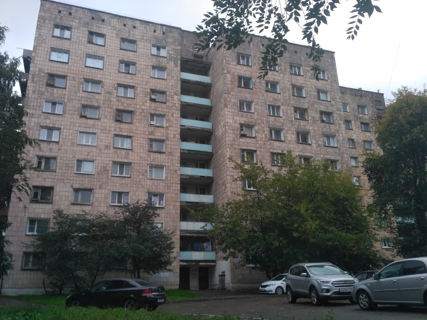 Респ. Татарстан, г. Казань, пр-кт. Победы, д. 47-фасад здания