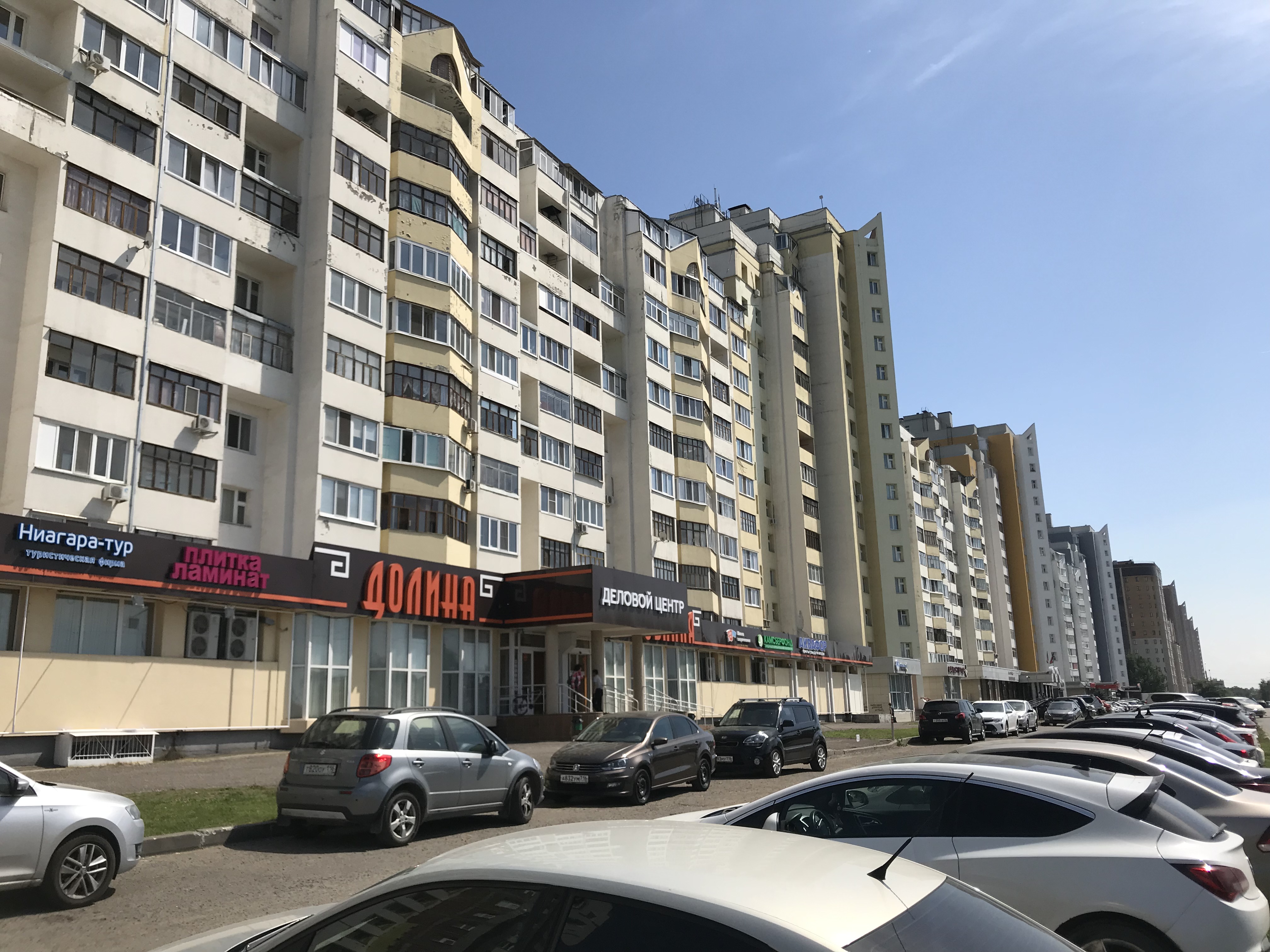 Респ. Татарстан, г. Казань, пр-кт. Победы, д. 100-фасад здания