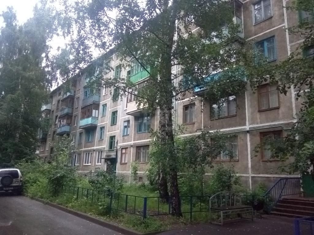 Респ. Татарстан, г. Казань, ул. Рихарда Зорге, д. 8-фасад здания