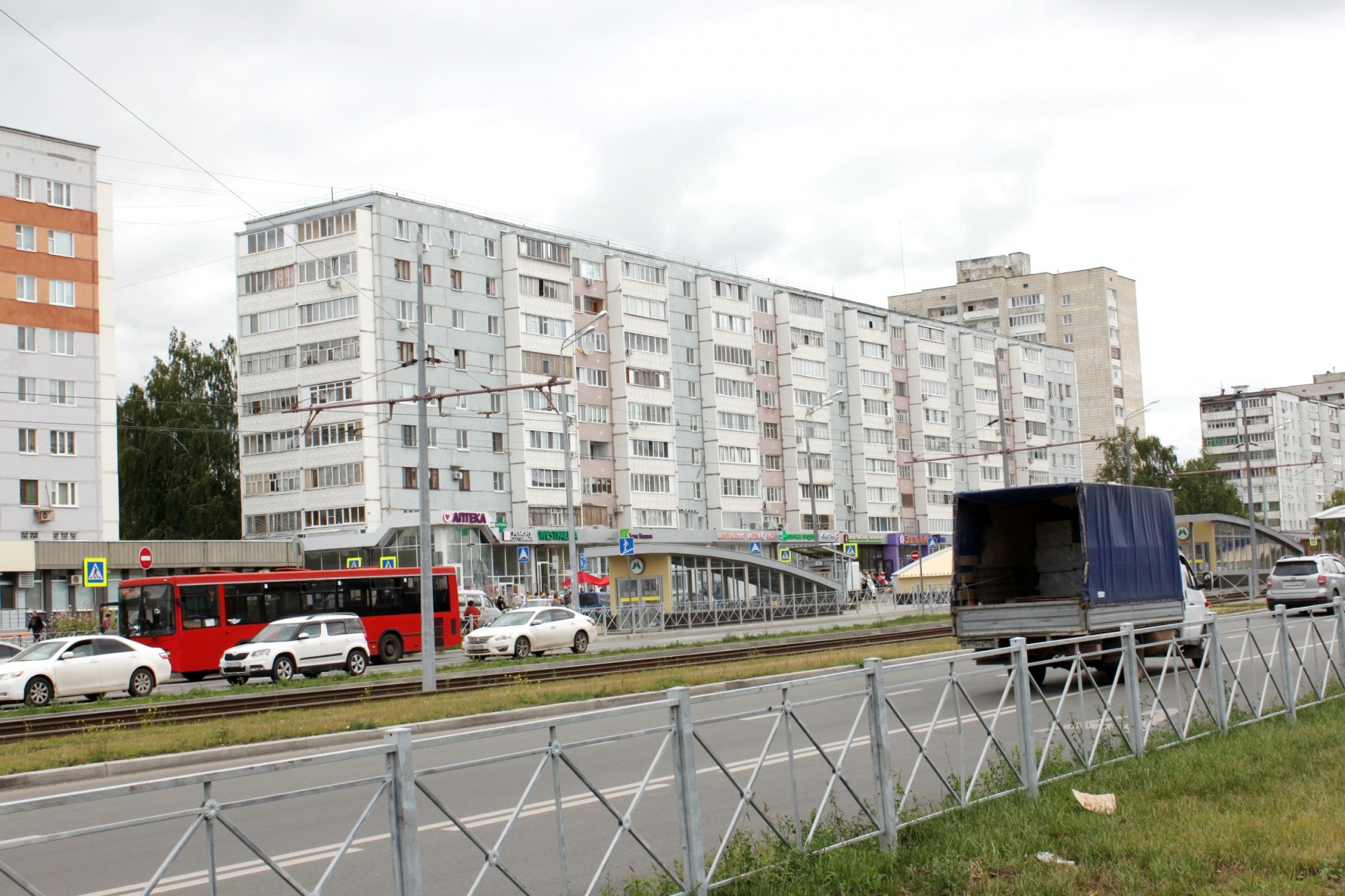 Респ. Татарстан, г. Казань, ул. Рихарда Зорге, д. 97-фасад здания