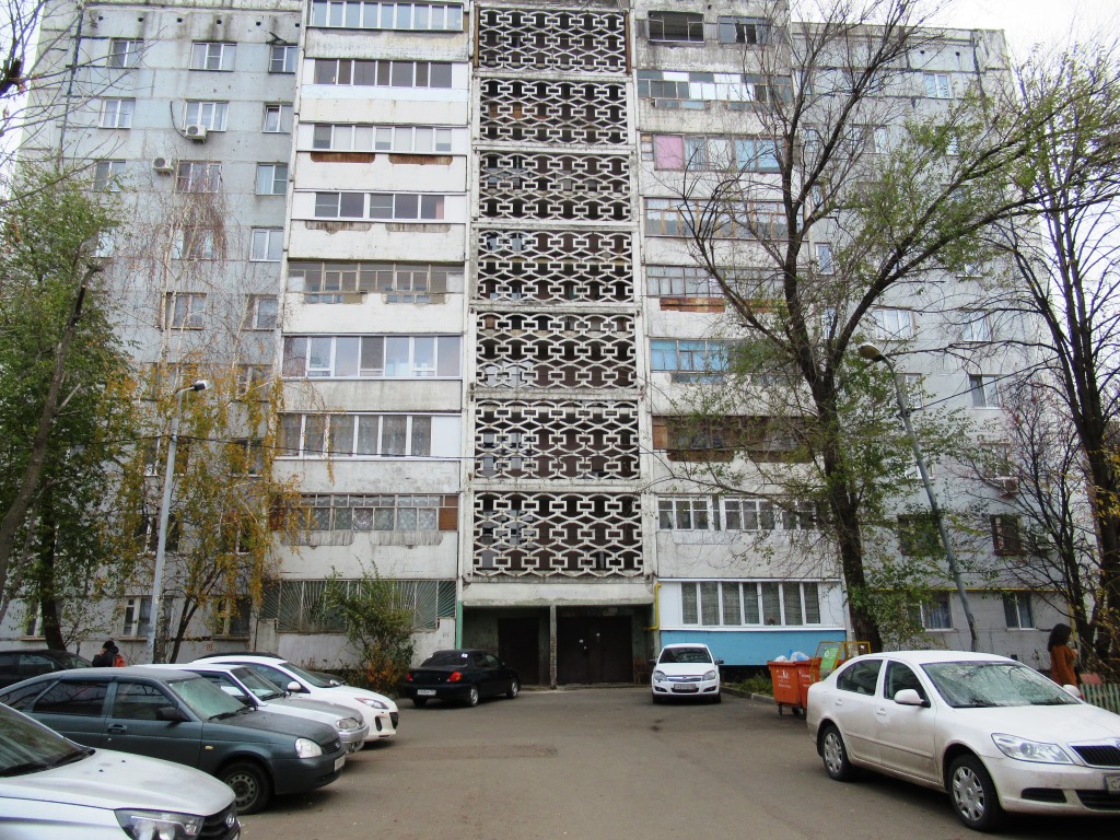 Респ. Татарстан, г. Казань, ул. Сафиуллина, д. 42-фасад здания