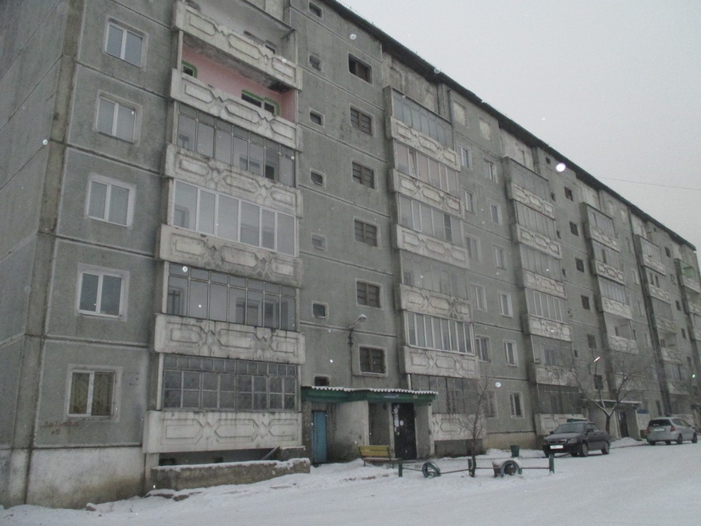 Респ. Тыва, г. Кызыл, ул. Бай-Хаакская, д. 12-фасад здания