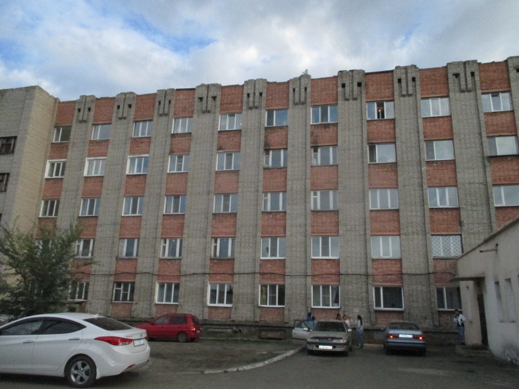 Респ. Тыва, г. Кызыл, ул. Калинина, д. 2Б-фасад здания