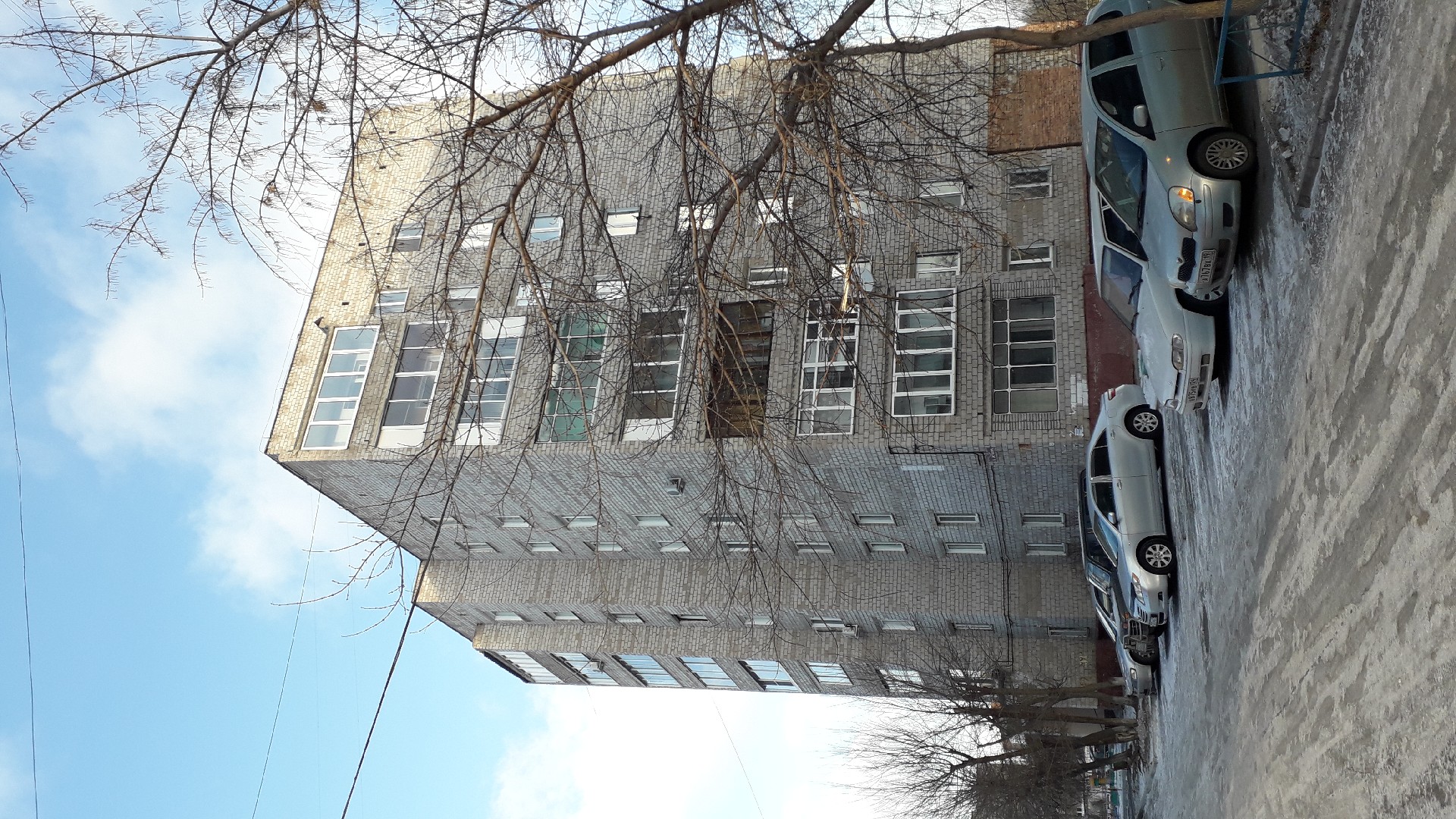 Респ. Хакасия, г. Абакан, ул. Маршала Жукова, д. 72-фасад здания