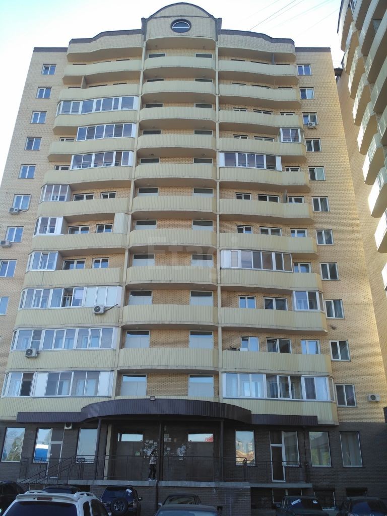 Респ. Хакасия, г. Абакан, ул. Некрасова, д. 18-фасад здания