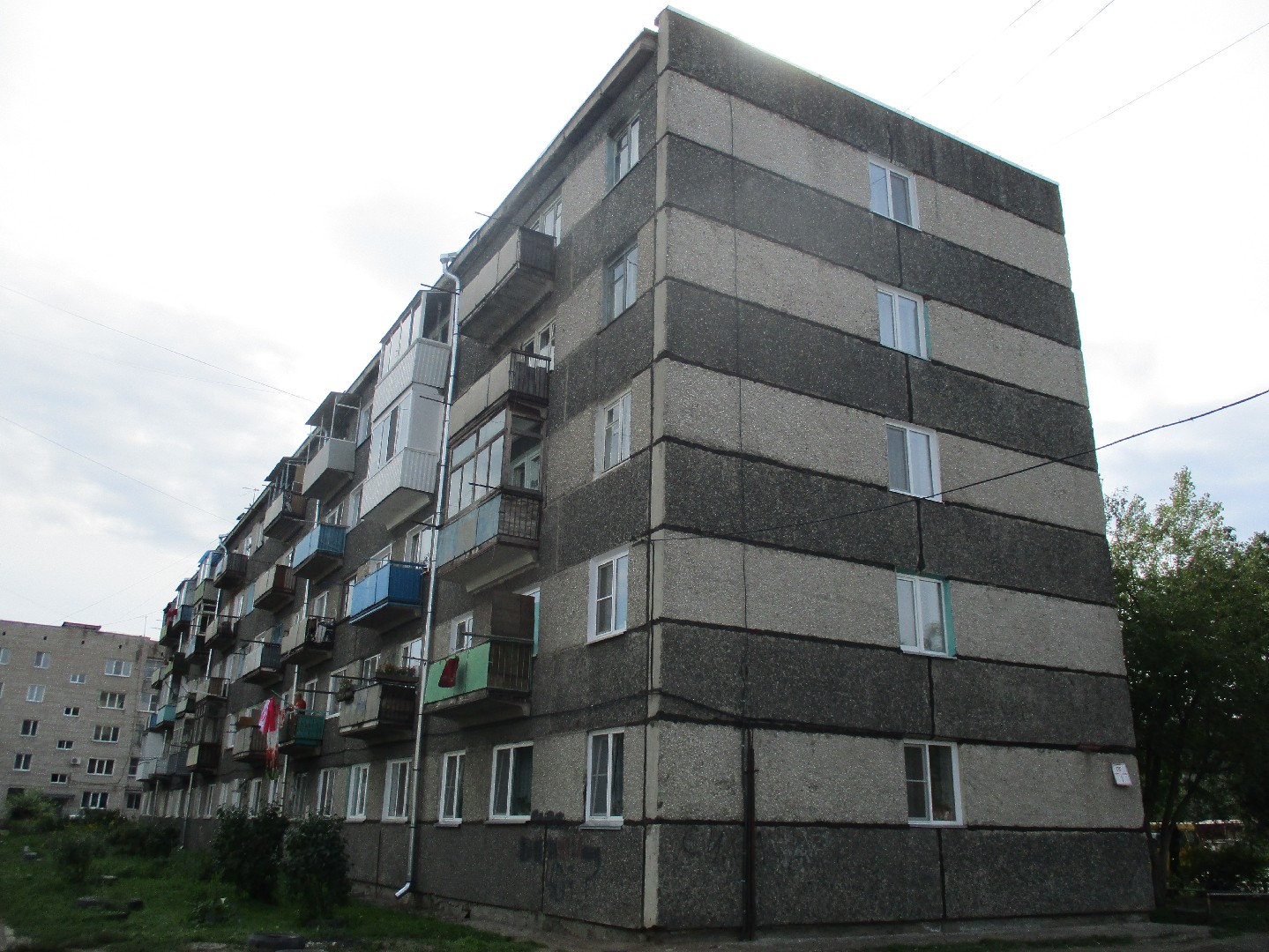Респ. Хакасия, г. Абакан, ул. Пирятинская, д. 3-фасад здания