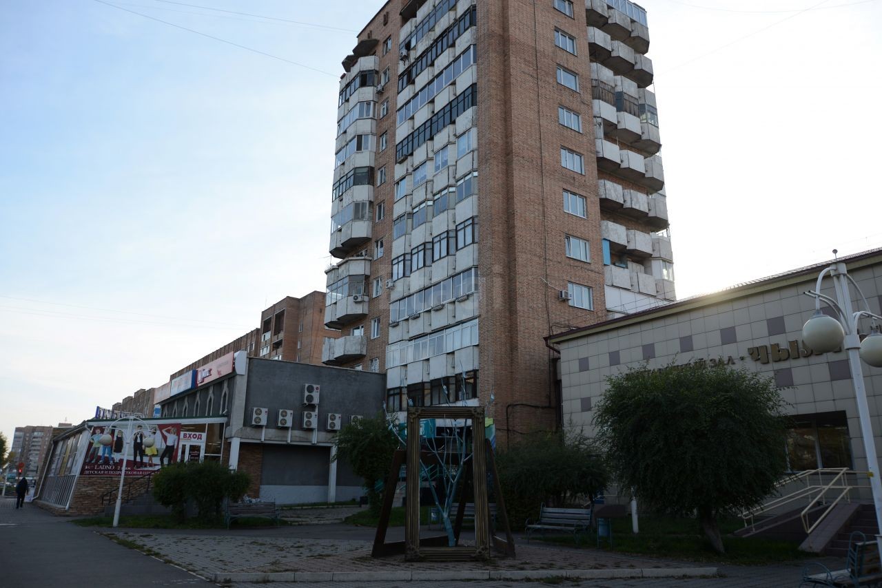 Респ. Хакасия, г. Абакан, ул. Щетинкина, д. 65-фасад здания