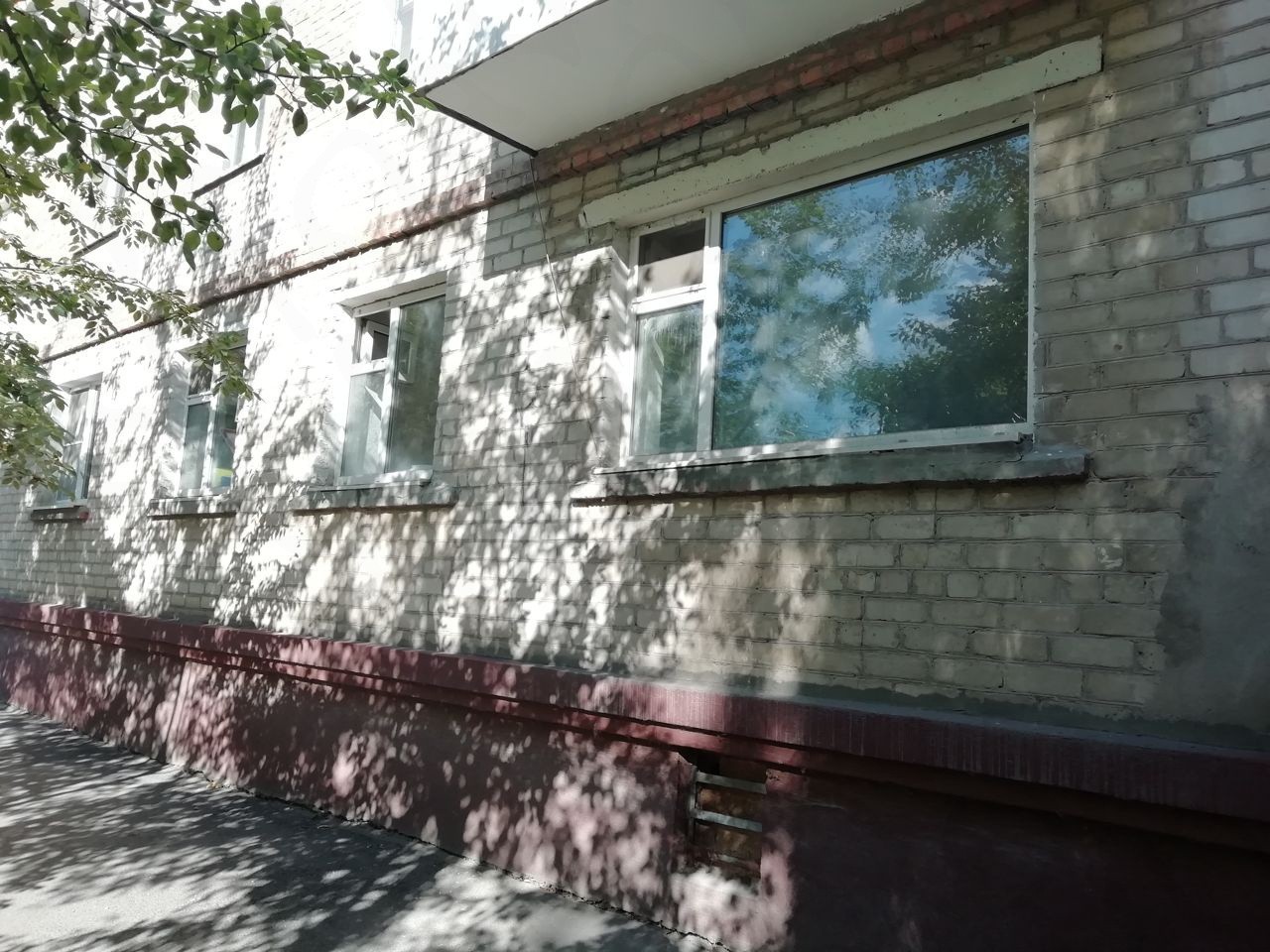 обл. Ростовская, г. Батайск, ул. Луначарского, д. 183-фасад здания