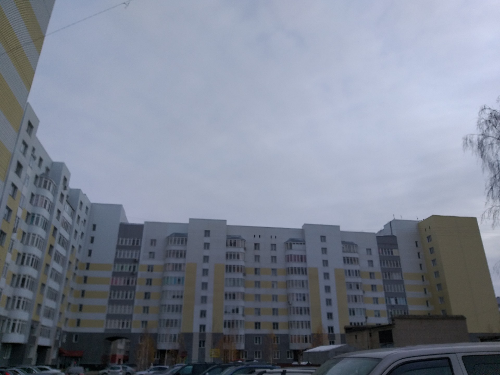 край. Алтайский, г. Новоалтайск, ул. 7 микрорайон, д. 5-фасад здания