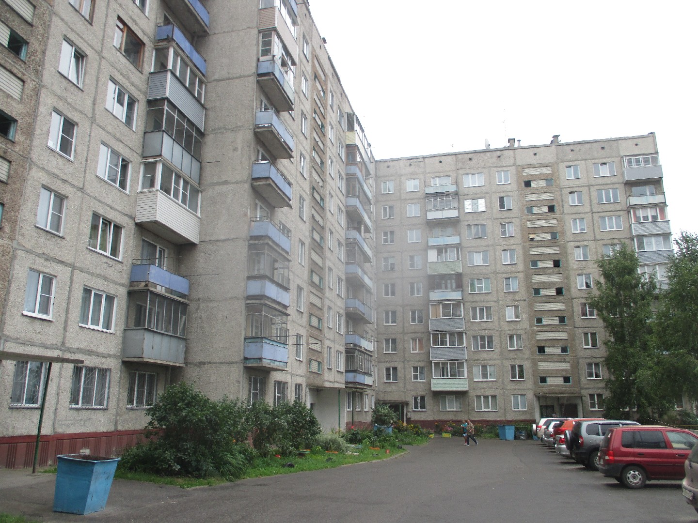 край. Алтайский, г. Новоалтайск, ул. 7 микрорайон, д. 13-фасад здания