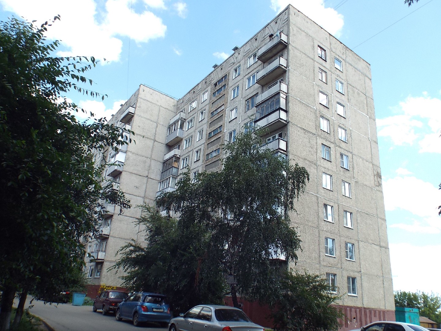 край. Алтайский, г. Новоалтайск, ул. 7 микрорайон, д. 22-фасад здания