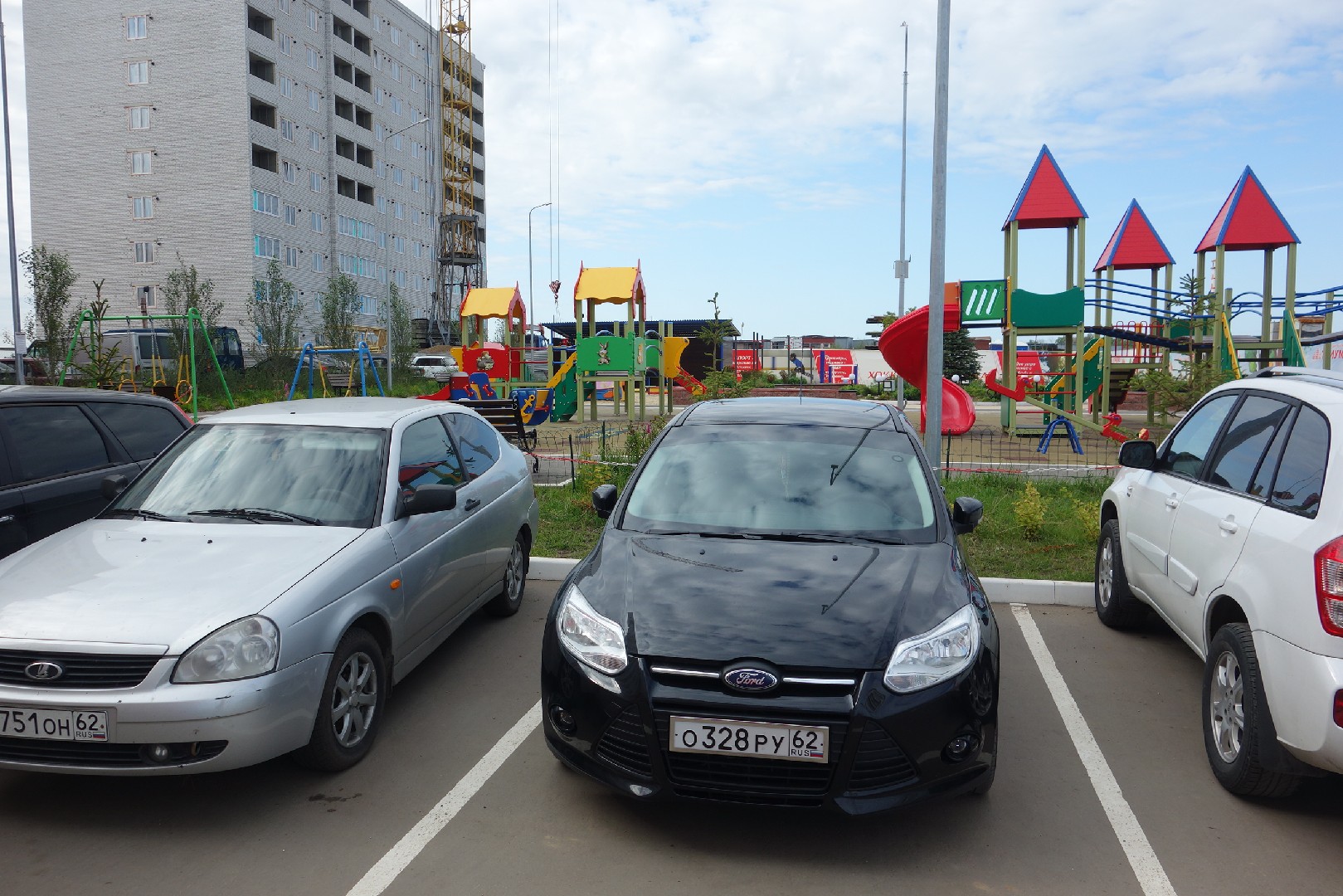 обл. Рязанская, р-н. Рыбновский, г. Рыбное, ул. Крымская, д. 12-придомовая территория