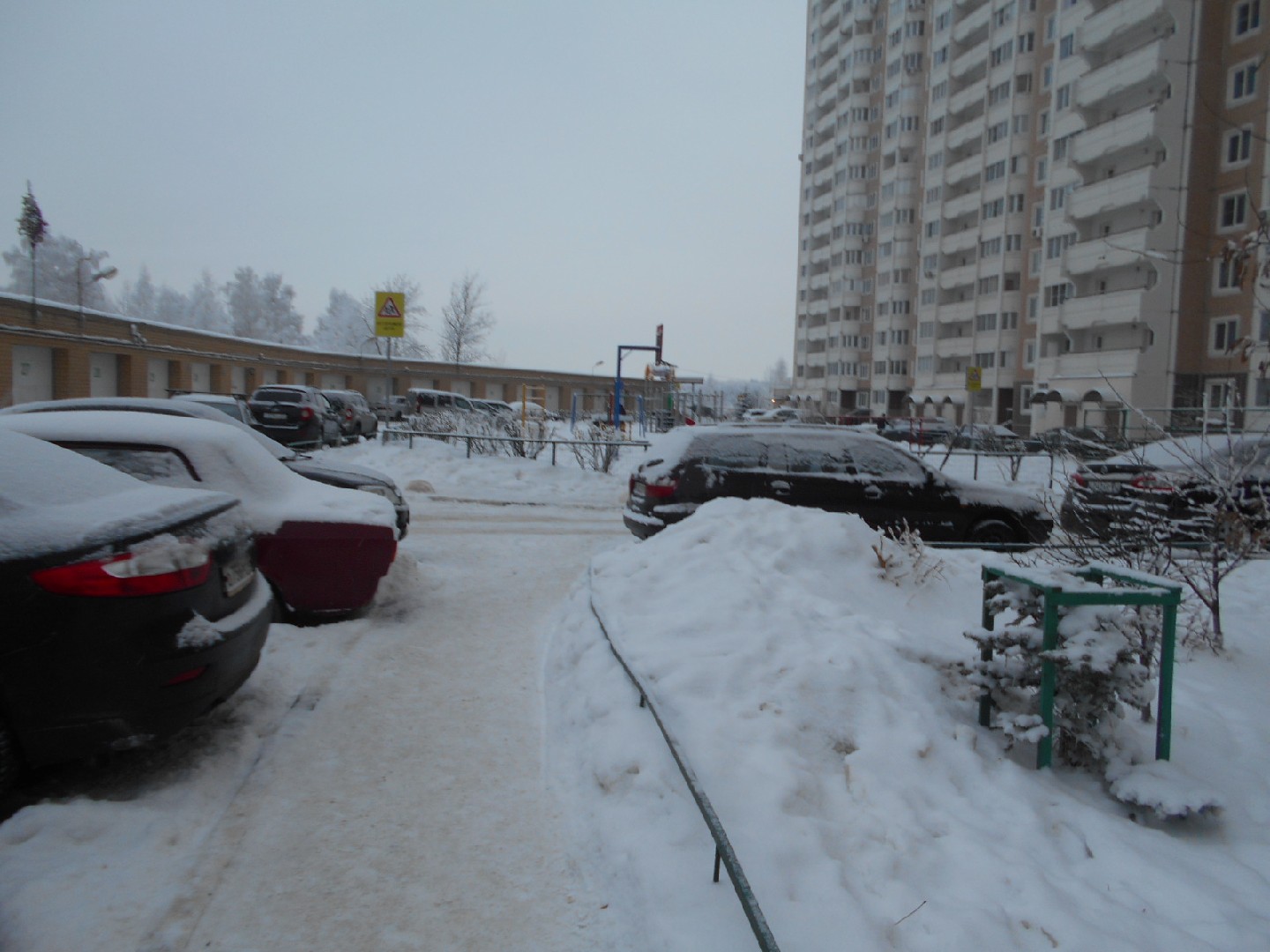 обл. Рязанская, г. Рязань, ул. Новаторов, д. 9в-придомовая территория