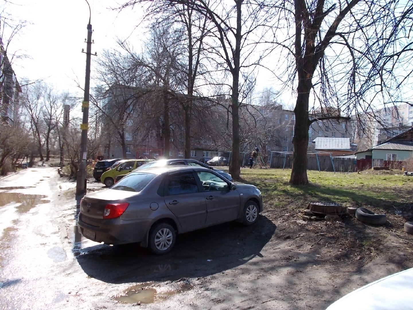 обл. Рязанская, г. Рязань, городок. Октябрьский, д. 23а-придомовая территория