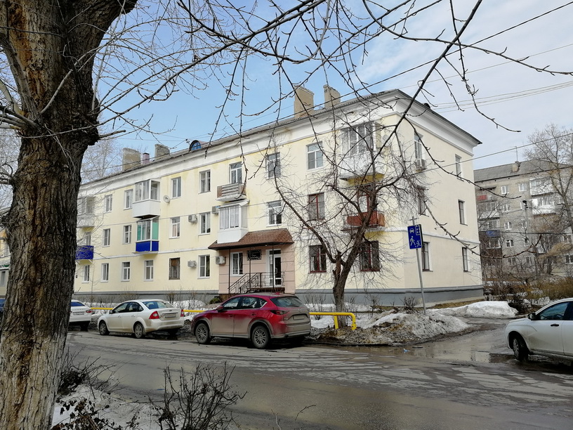 обл. Самарская, г. Жигулевск, ул. Пушкина, д. 7-фасад здания