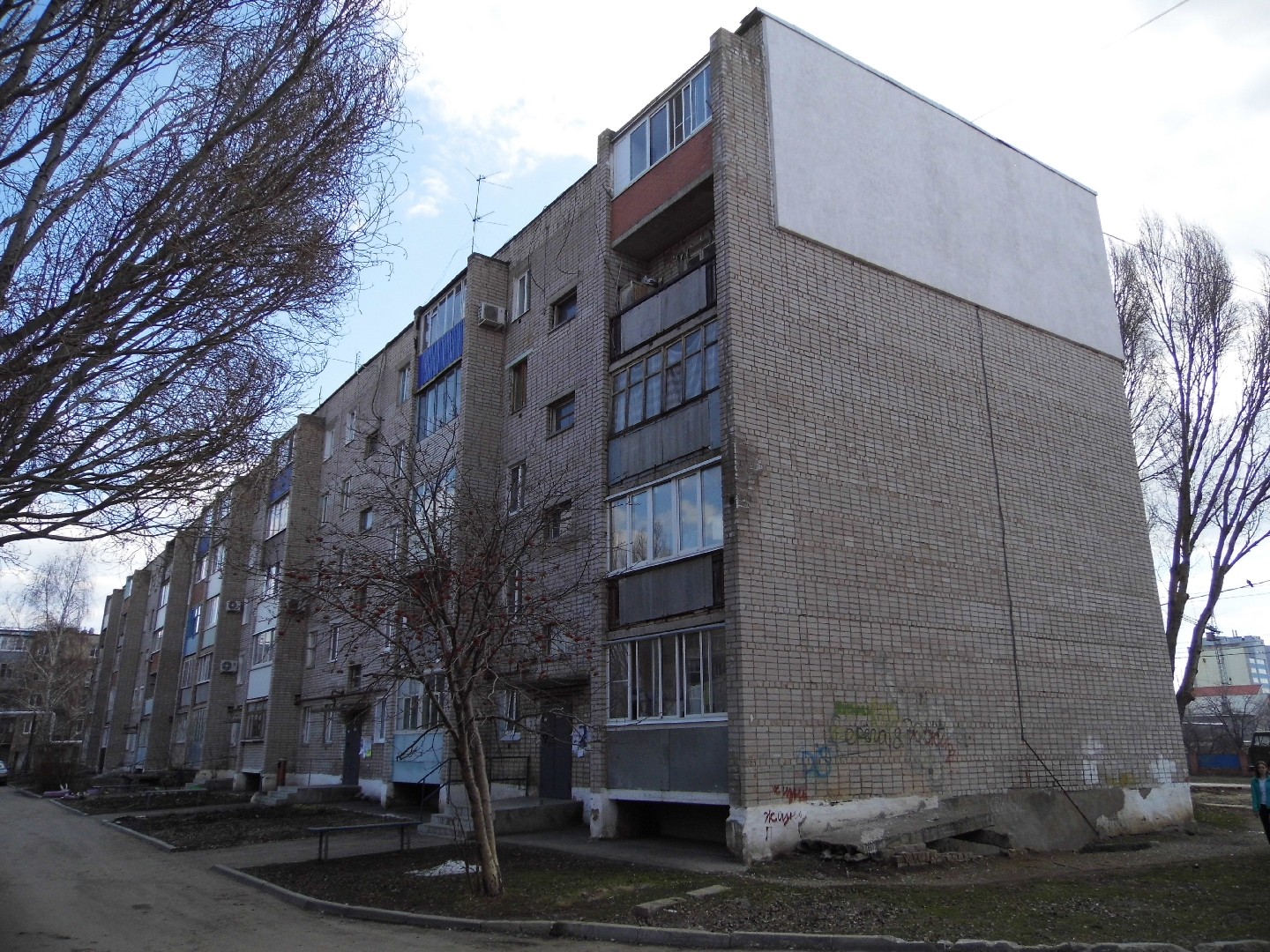 обл. Самарская, г. Кинель, ул. Герцена, д. 29-фасад здания