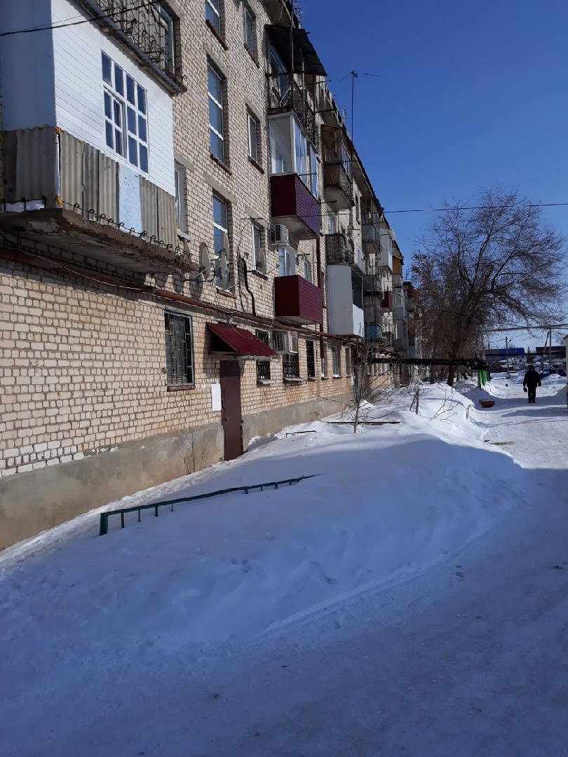 обл. Самарская, р-н. Кинель-Черкасский, с. Тимашево, ул. Революционная, д. 42-фасад здания