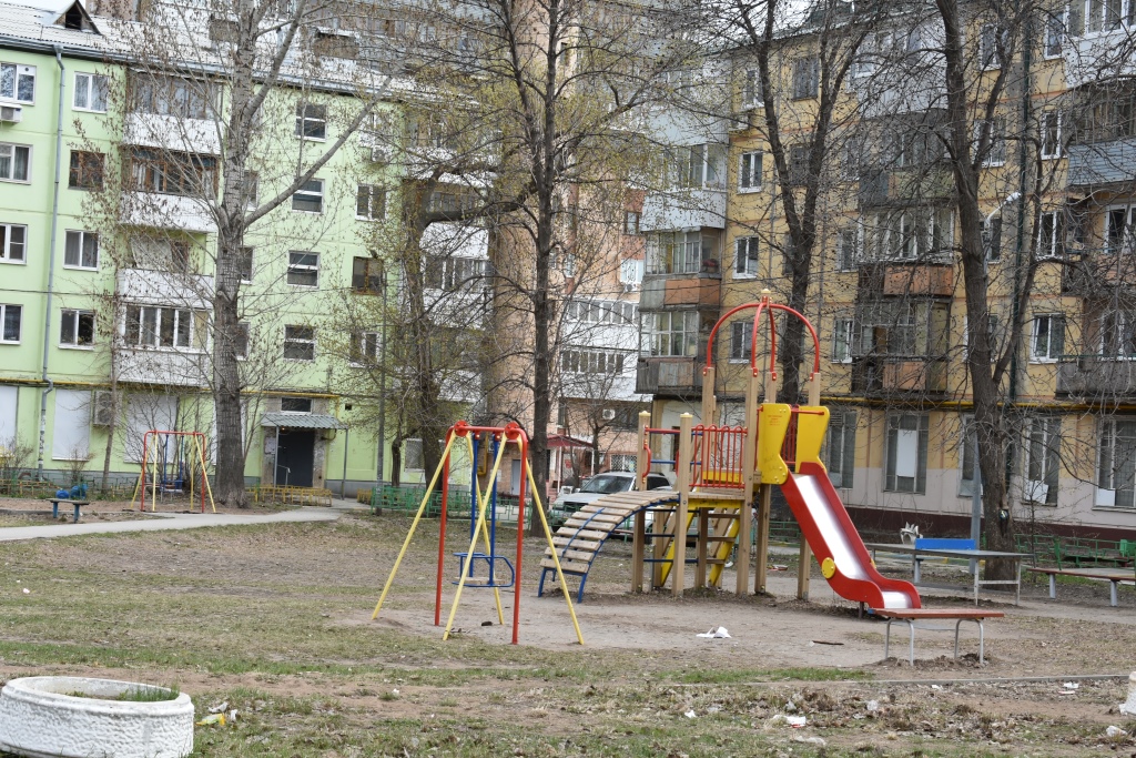 обл. Самарская, г. Самара, ул. Аэродромная, д. 68-придомовая территория