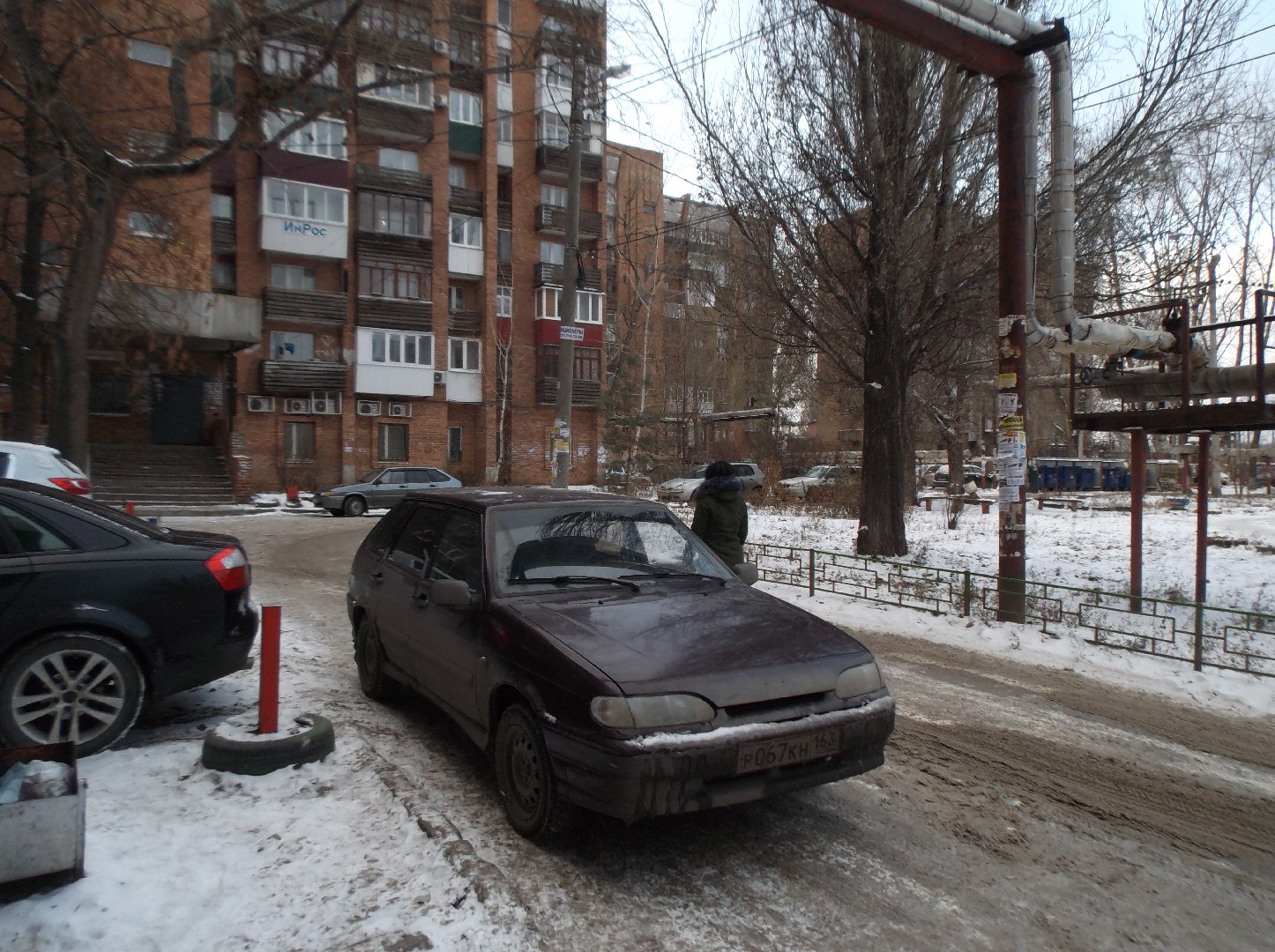 обл. Самарская, г. Самара, ш. Заводское, д. 44-придомовая территория