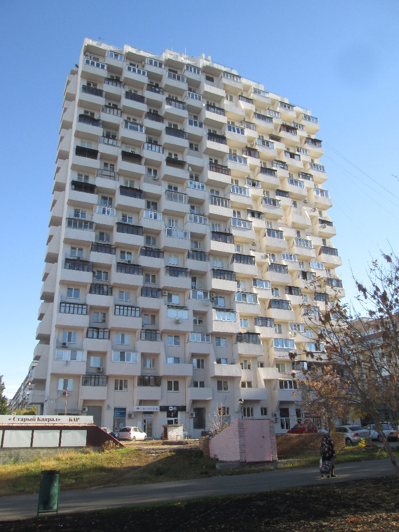 обл. Самарская, г. Самара, ул. Осипенко, д. 32-фасад здания