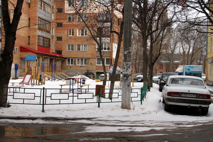 обл. Самарская, г. Самара, пр-кт. Юных Пионеров, д. 130, к. А-придомовая территория