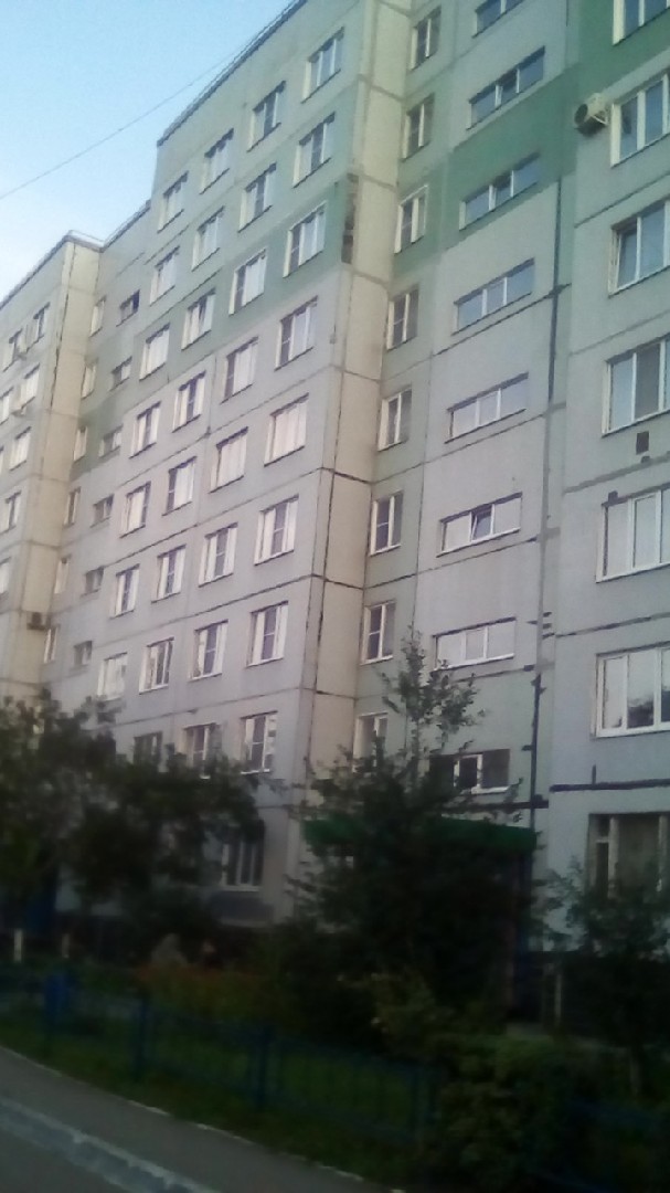 обл. Самарская, г. Тольятти, ул. 70 лет Октября, д. 55-фасад здания