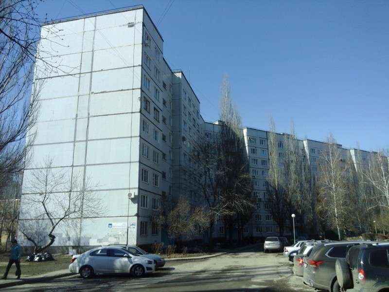 обл. Самарская, г. Тольятти, ул. Автостроителей, д. 98-фасад здания