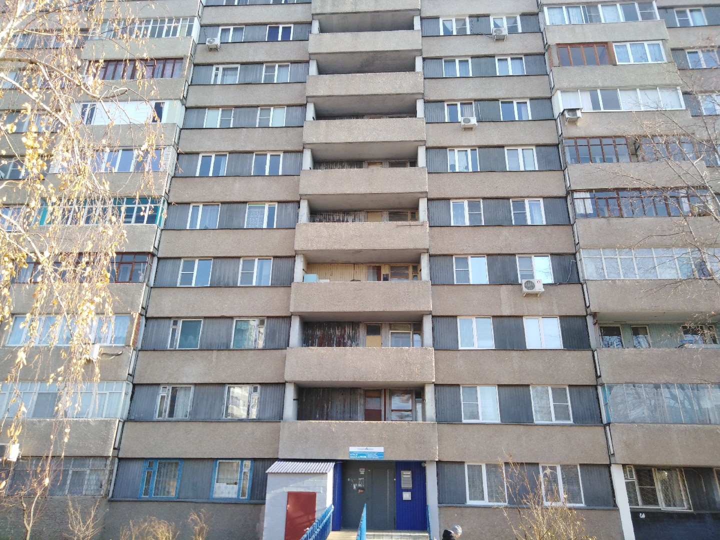 обл. Самарская, г. Тольятти, б-р. Гая, д. 10-фасад здания