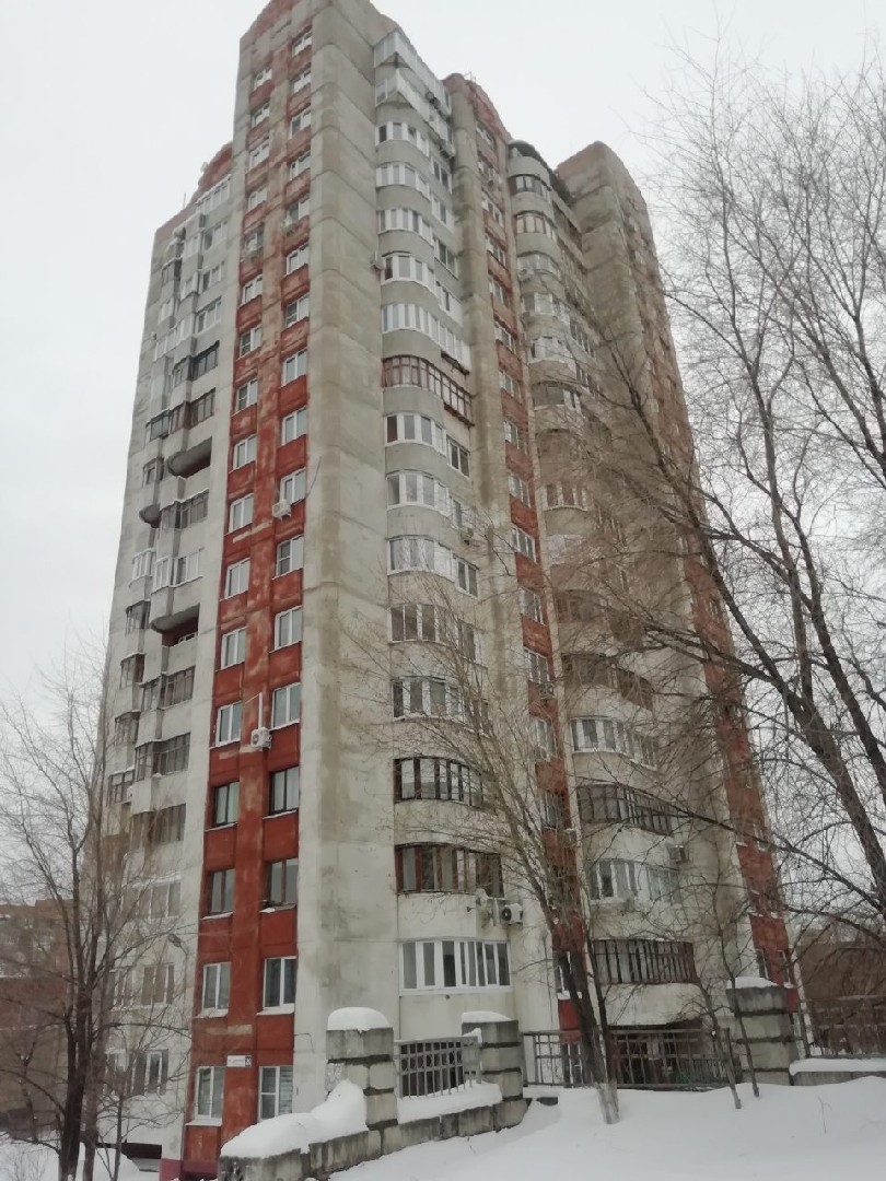обл. Самарская, г. Тольятти, ул. Громовой, д. 20-фасад здания