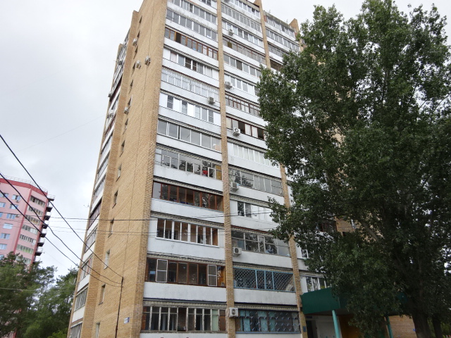 обл. Самарская, г. Тольятти, ул. Есенина, д. 2-фасад здания