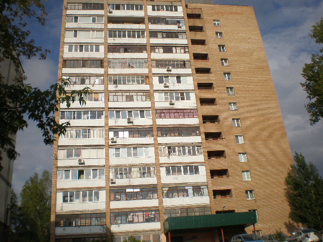 обл. Самарская, г. Тольятти, ул. Есенина, д. 6-фасад здания