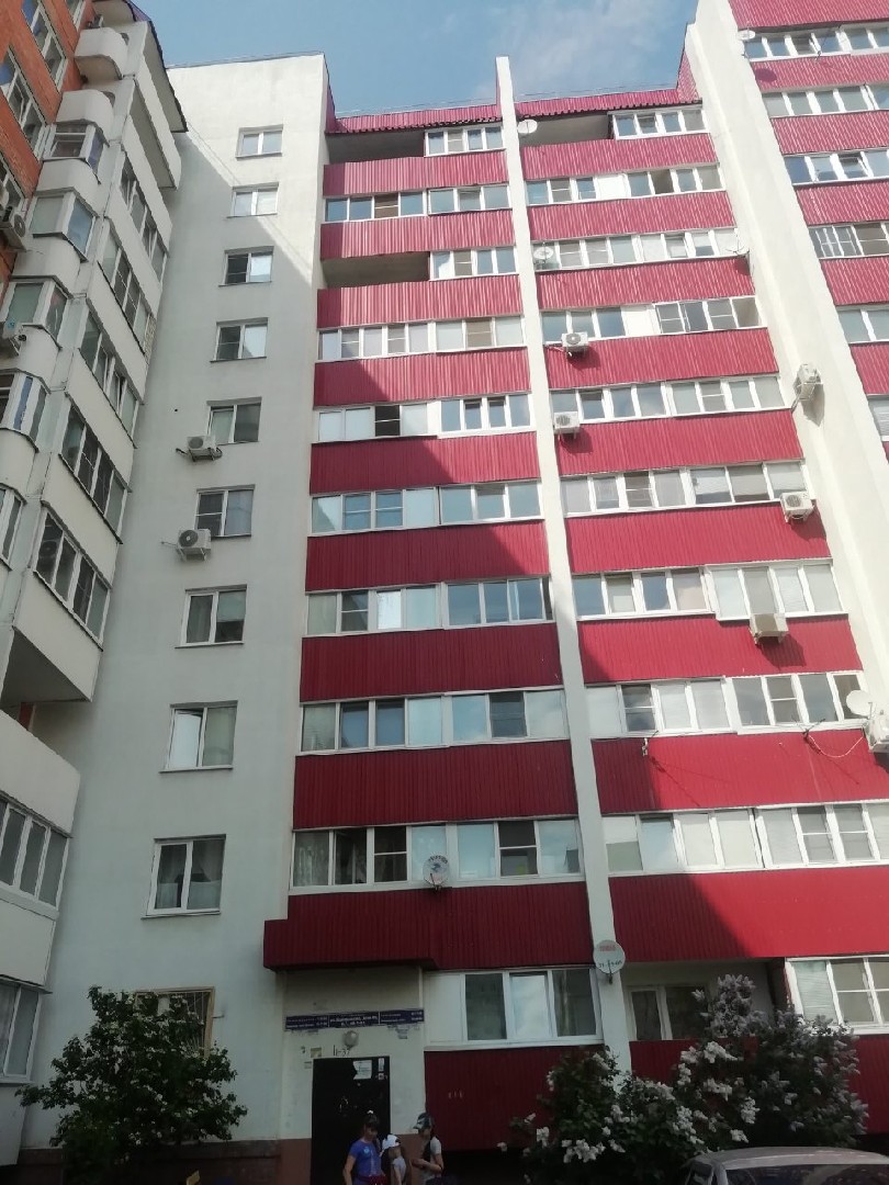 обл. Самарская, г. Тольятти, ул. Калмыцкая, д. 46-фасад здания
