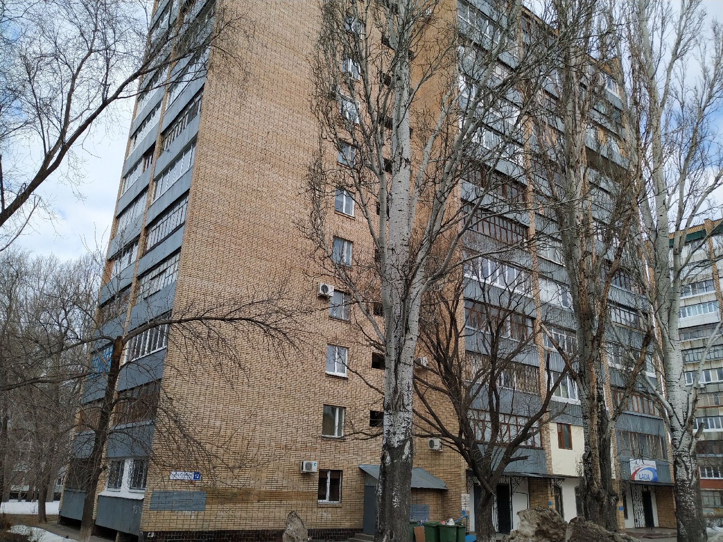 обл. Самарская, г. Тольятти, б-р. Кулибина, д. 12-фасад здания