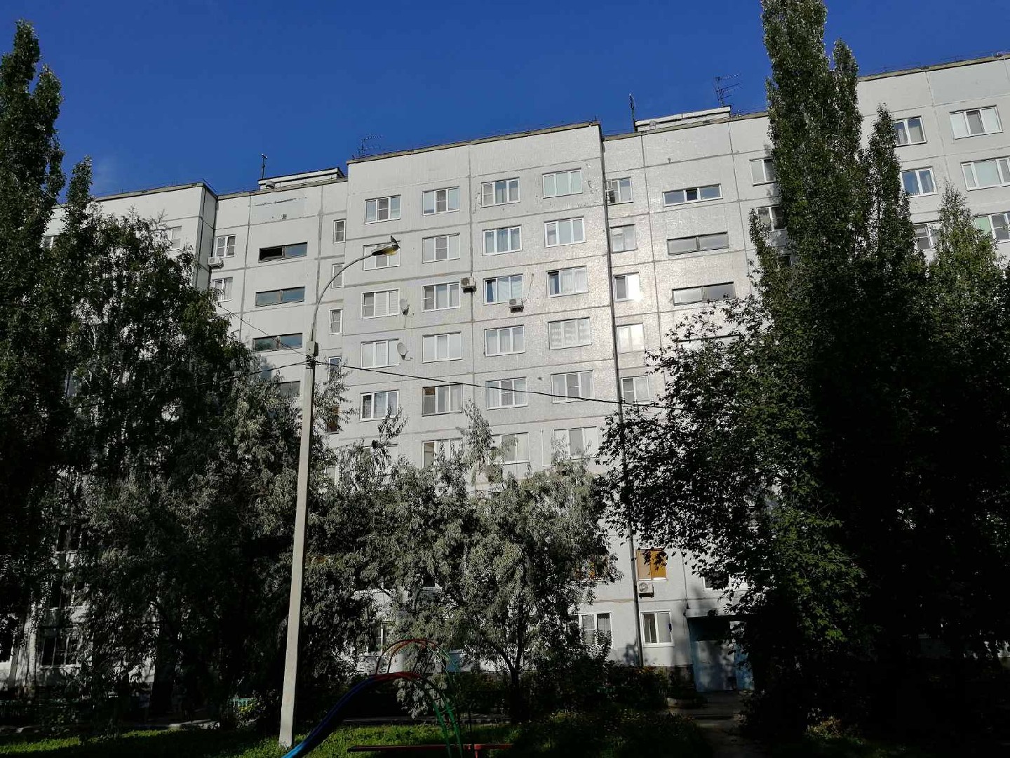 обл. Самарская, г. Тольятти, ул. Мира, д. 111-фасад здания