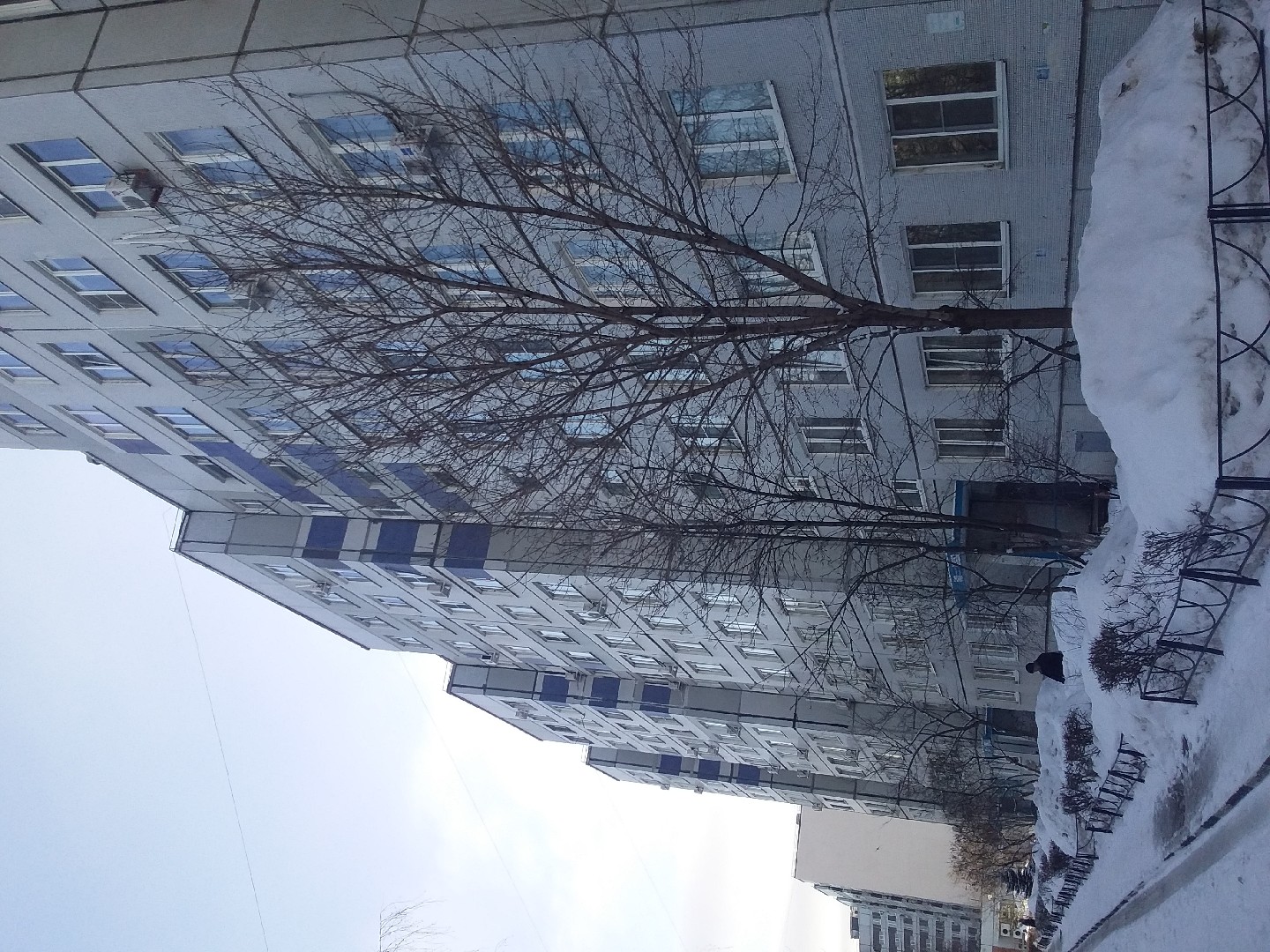 обл. Самарская, г. Тольятти, ул. Юбилейная, д. 13-фасад здания