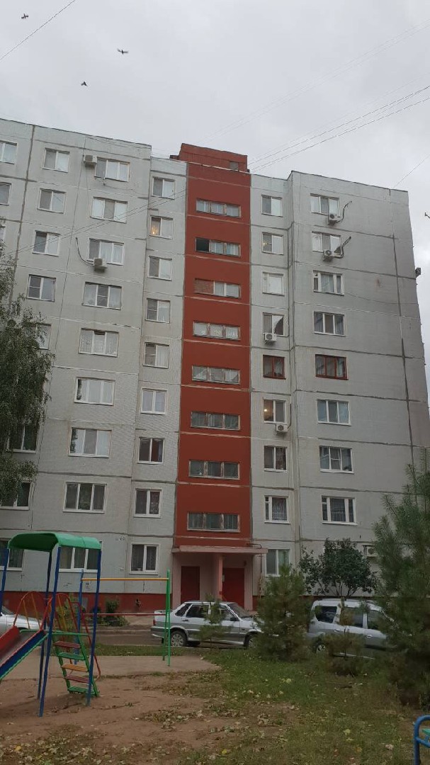 обл. Саратовская, г. Балаково, ул. Бульвар Роз, д. 1-фасад здания