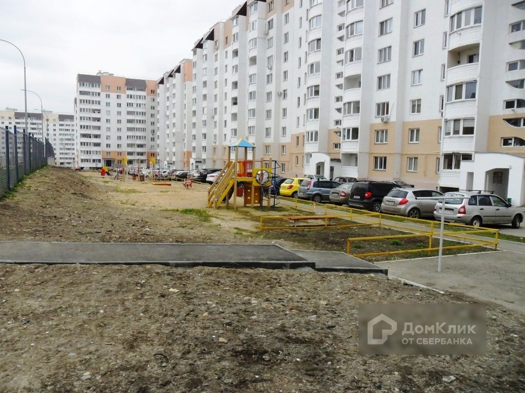 обл. Саратовская, г. Саратов, ул. Им Гришаева В.И., д. 4-придомовая территория