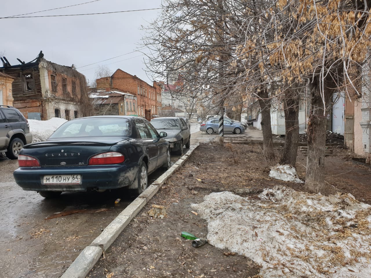 обл. Саратовская, г. Саратов, ул. им Зарубина В.С., д. 26-придомовая территория