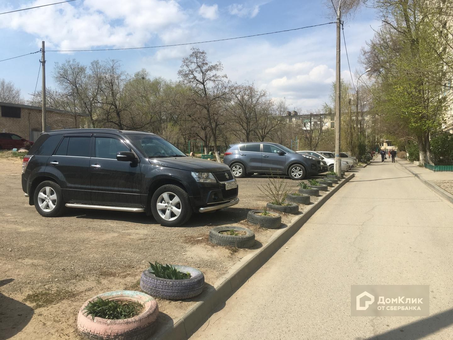 обл. Волгоградская, г. Волгоград, ул. им академика Богомольца, д. 19-придомовая территория