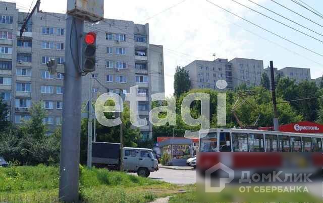 обл. Саратовская, г. Саратов, ул. Международная, д. 40-фасад здания