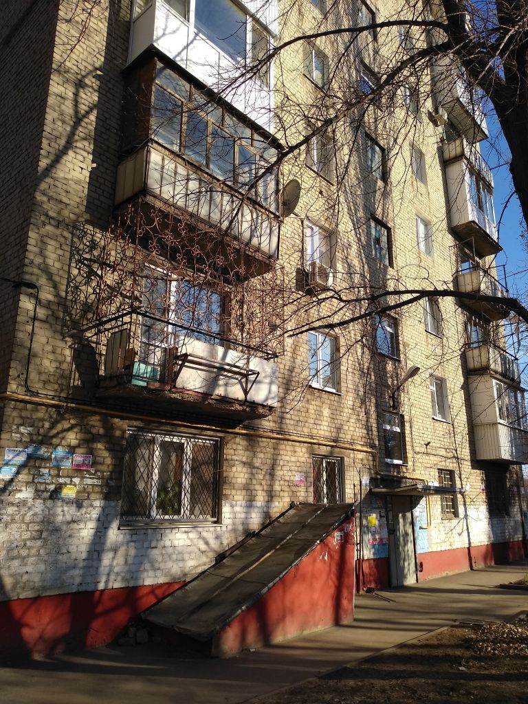 обл. Саратовская, г. Саратов, ш. Московское, д. 1-фасад здания