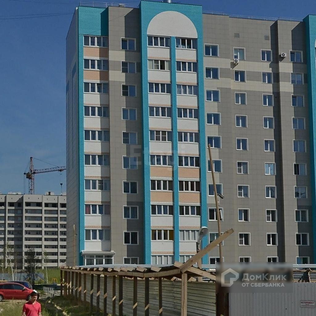 край. Алтайский, г. Барнаул, ул. Взлетная, д. 40-фасад здания