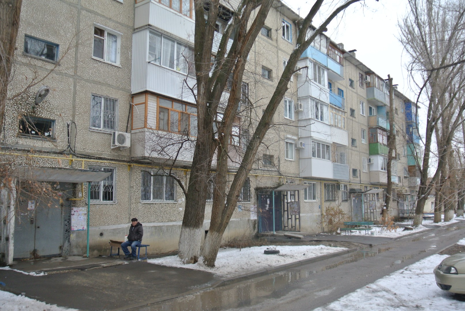 обл. Волгоградская, г. Волгоград, ул. им Одоевского, д. 82-фасад здания