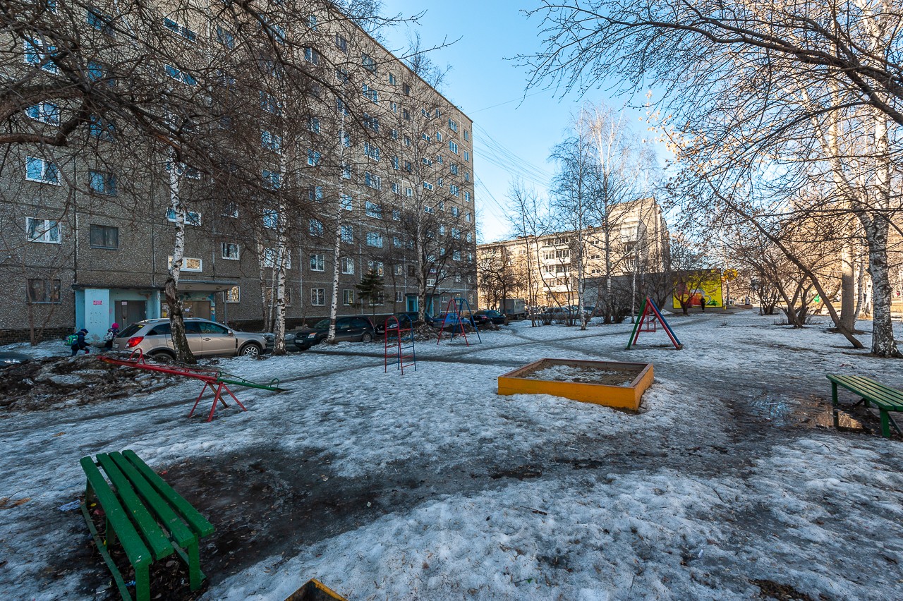 обл. Свердловская, г. Екатеринбург, ул. Академика Бардина, д. 9-придомовая территория