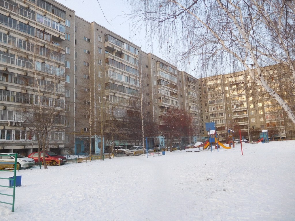 обл. Свердловская, г. Екатеринбург, ул. Амундсена, д. 61-фасад здания