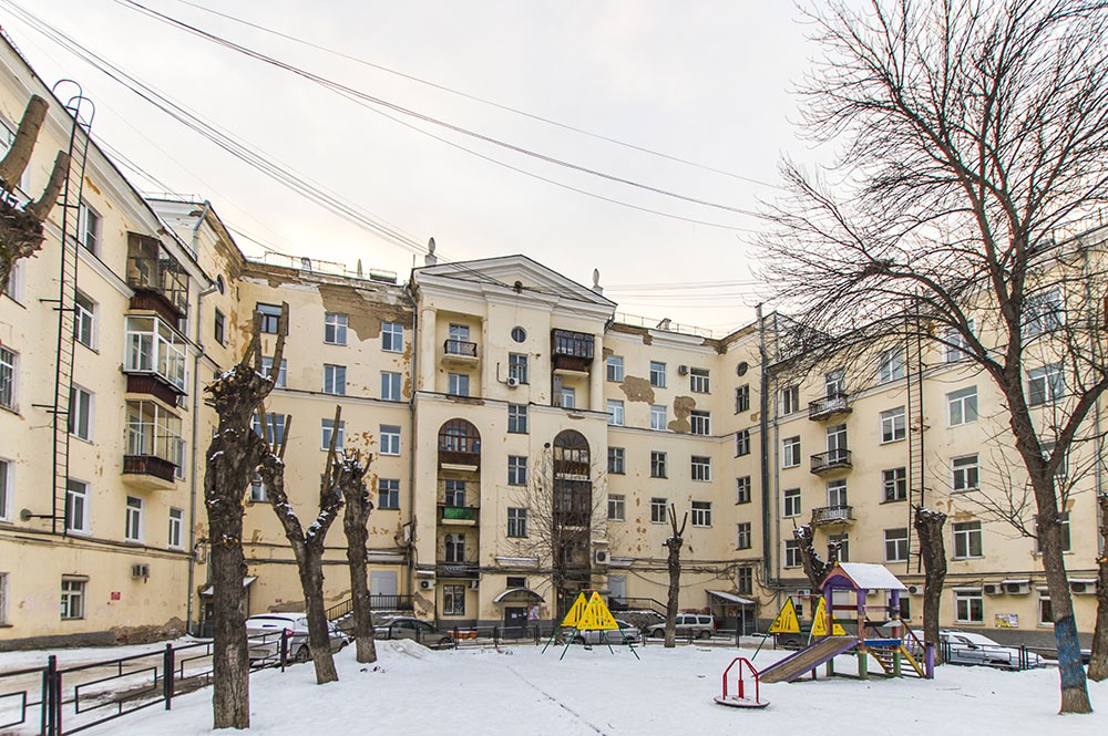 обл. Свердловская, г. Екатеринбург, ул. Баумана, д. 2-фасад здания