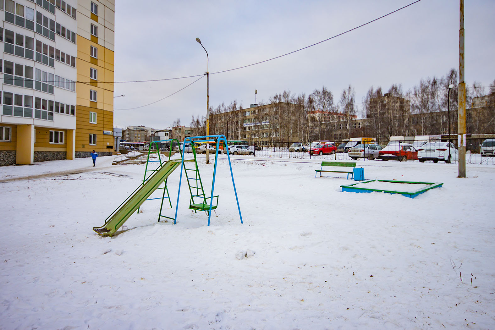 обл. Свердловская, г. Екатеринбург, ул. Билимбаевская, д. 25, к. 3-придомовая территория