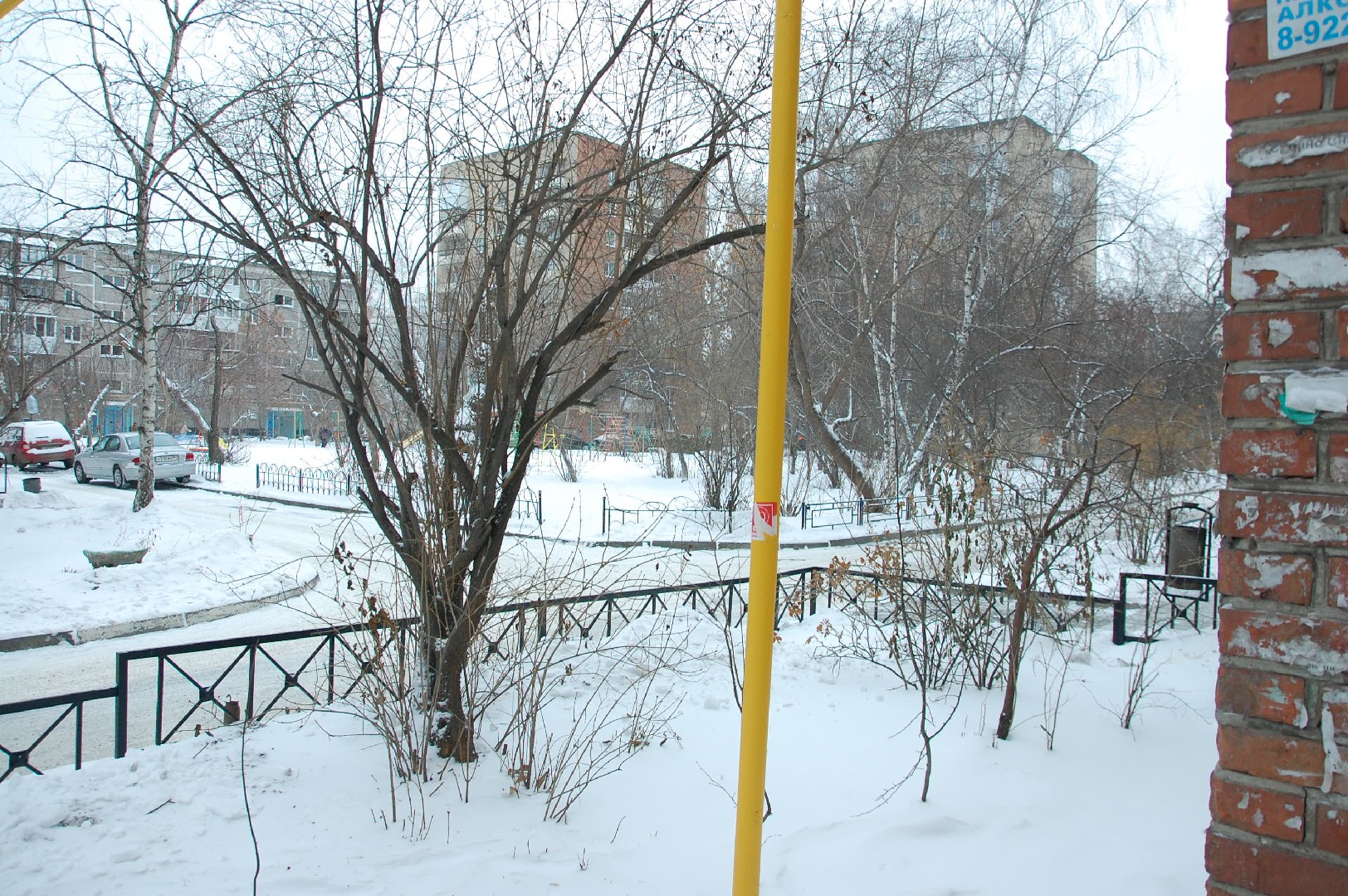 обл. Свердловская, г. Екатеринбург, пер. Встречный, д. 3, к. 1-придомовая территория